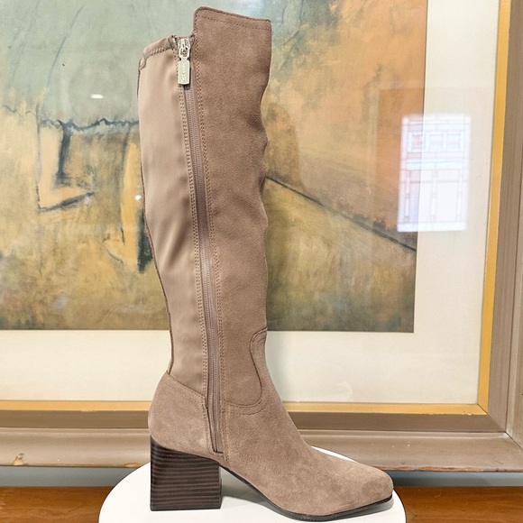 🌸BORN🌸 Tenor Waterproof Knee High Suede Boot Size: 6M - Picture 4 of 16